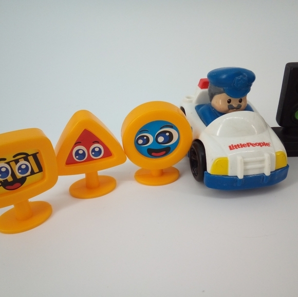 Fisher-Price Little People Mattel 2009 Police Car Fire Engine Street Lights Set - Picture 2 of 9